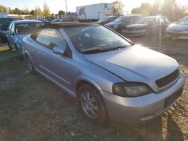 Opel Astra for parts. Automobilis ardomas dalimis запасные части автомобил