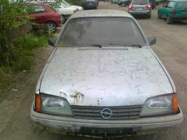 Opel Rekord dalimis. Dalimis opel rekord 1983 2 0l bendz mechan sedan 4_5d