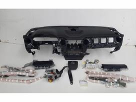 Toyota Tundra детали салона
