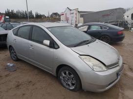 Toyota Prius rezerves daļās. Automobilis ardomas dalimis запасные части авто