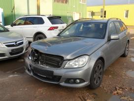 Mercedes-Benz C klasė по частям