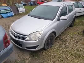 Opel Astra dalimis