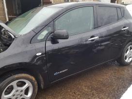 Nissan Leaf Europa spalvos kodas z11g rida 60000km galimas detaliu siu