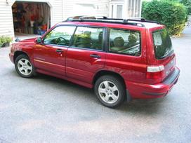 Subaru Forester по частям. Subaru forester 1997 2003 dalimis yra įvairių spalvų