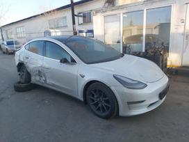 Tesla Model 3 for parts. Automobilis ardomas dalimis запасные части автомобил