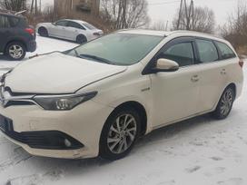 Toyota Auris по частям. Europa dalimis