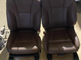 Subaru Outback salono detalės