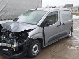 Toyota Proace City rezerves daļās. Automobilis ardomas dalimis запасные части авто