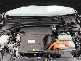 Hyundai IONIQ, G4LE, Variklis automatine deze ir dalys aplink varikli hibridas g4l