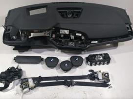 BMW X5 seats, airbags, seat belts