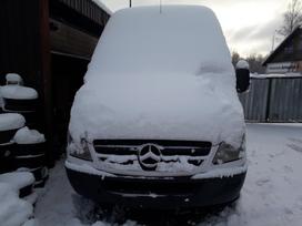 Mercedes-Benz Sprinter, preču