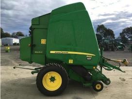 John Deere 864
