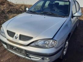 Renault Megane for parts. Automobilis ardomas dalimis запасные части автомобил