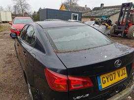 Lexus IS 220 по частям. Galimas detalių pristatymas