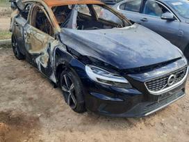 Volvo V40 rezerves daļās. Automobilis ardomas dalimis запасные части авто