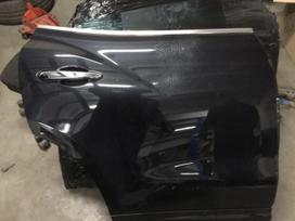 Maserati Levante Durys kaire desine galinis dangtis