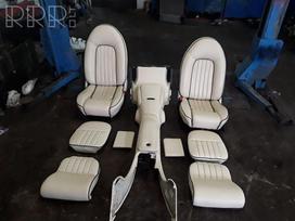 Aston Martin DB7 по частям. Aston martin db7 dalimis anglas rida 60t myliu