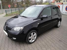 Mazda 2 Darbo laikas i v 8 00 16 00 val
