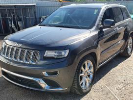 Jeep Grand Cherokee rezerves daļās. Europa perkant naudotą autodetalę ir keičiant