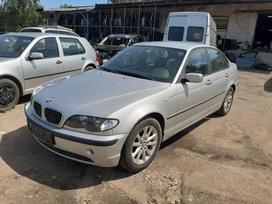 BMW 3 serija Yra juodu lubu komplektas