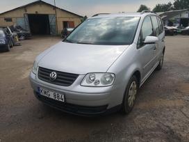 Volkswagen Touran for parts. Dalimis bru variklis dėžė gqn