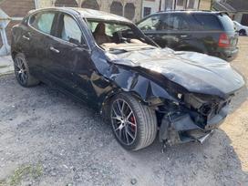 Maserati Levante Parduodamas dalimis maza rida variklis deze ok radiatoria