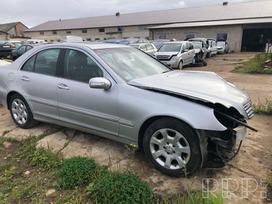 Mercedes-Benz C240