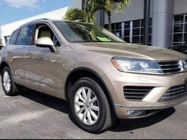 Volkswagen Touareg salona detaļas