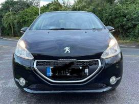 Peugeot 208 dalimis