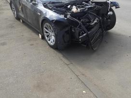 Tesla Model S rezerves daļās. Tesla model s 100d