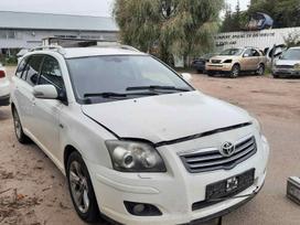 Toyota Avensis по частям. Automobilis ardomas dalimis запасные части автомобил