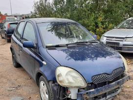 Toyota Yaris rezerves daļās. Automobilis ardomas dalimis запасные части авто