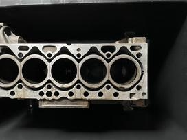 Volvo XC70, D5244T15, engine block