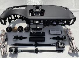 Porsche Cayenne консоль, подушки безопасности, ремни безопасности