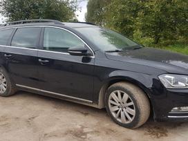 Volkswagen Passat dalimis. dynaudio europa dsg navigacija xenon led