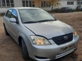 Toyota Corolla rezerves daļās. Automobilis ardomas dalimis запасные части авто