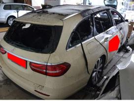 Mercedes-Benz E klasė по частям