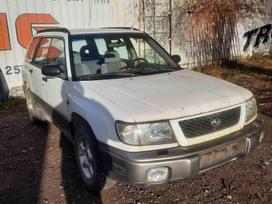 Subaru Forester по частям. Automobilis ardomas dalimis запасные части автомобил