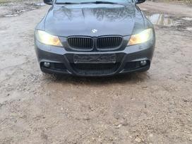 BMW 330 dalimis. Europa dalimis xenon zibimtai m paketas automatas