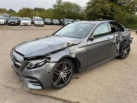 Mercedes-Benz E43 AMG dalimis