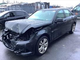 Mercedes-Benz C200 по частям. Www autolauzynas lt prekyba naujomis ir naudotomis