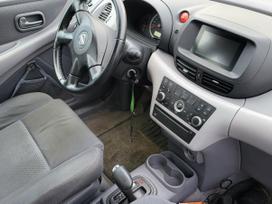 Nissan Almera Tino Variklio defektas
