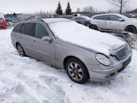 Mercedes-Benz E klasė rezerves daļās. Automobilis ardomas dalimis запасные части авто