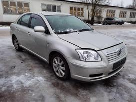 Toyota Avensis for parts. Automobilis ardomas dalimis запасные части автомобил