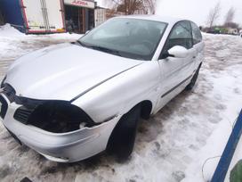 Seat Ibiza dalimis. Automobilis ardomas dalimis запасные части автомобиля