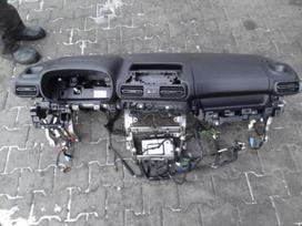 Opel Combo panelis, drošības spilveni, drošības jostas