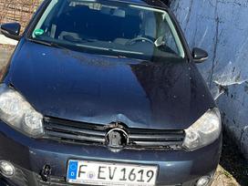 Volkswagen Golf Spalvos kodas lc5f dirbame nuo 8 00 iki 17 00