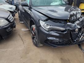 Alfa Romeo Stelvio dalimis