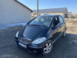 Mercedes-Benz A180 rezerves daļās. Dalimis