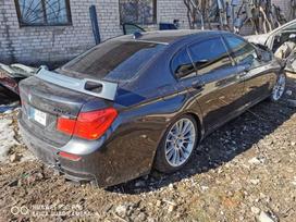 BMW 740 Dalis pristatome į visus miestus vozmozna dostavka